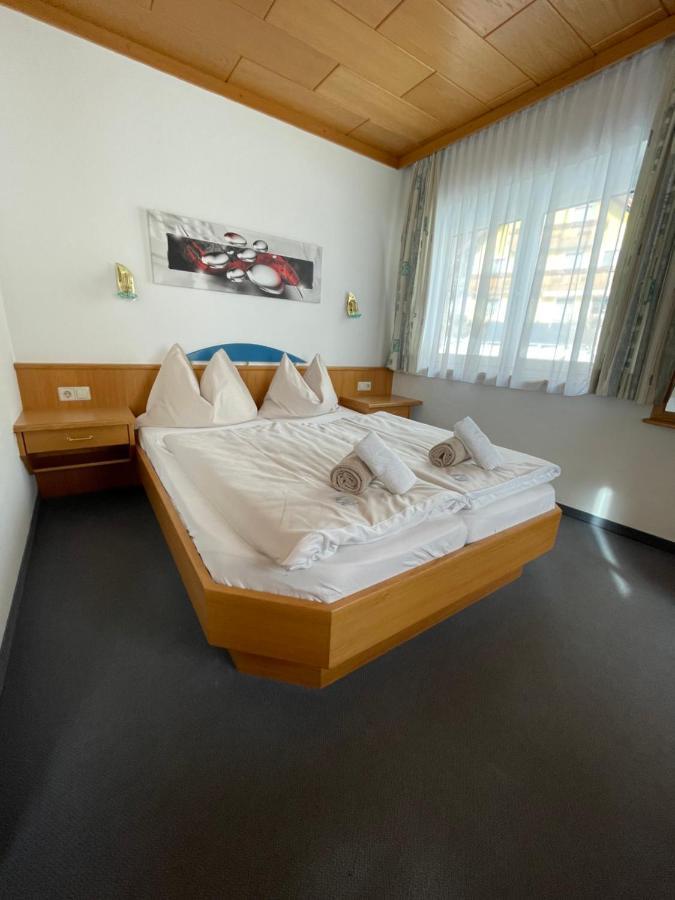 Hotel Die Metzgerstubn ซังคท์มิคาอิลอิมลุงเกา ภายนอก รูปภาพ