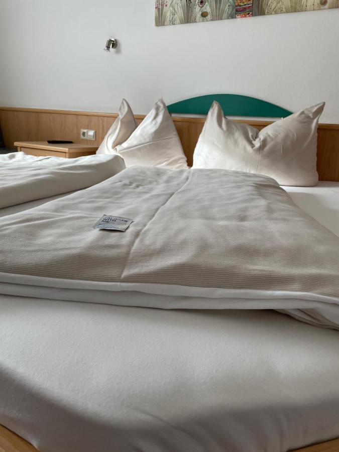 Hotel Die Metzgerstubn ซังคท์มิคาอิลอิมลุงเกา ภายนอก รูปภาพ
