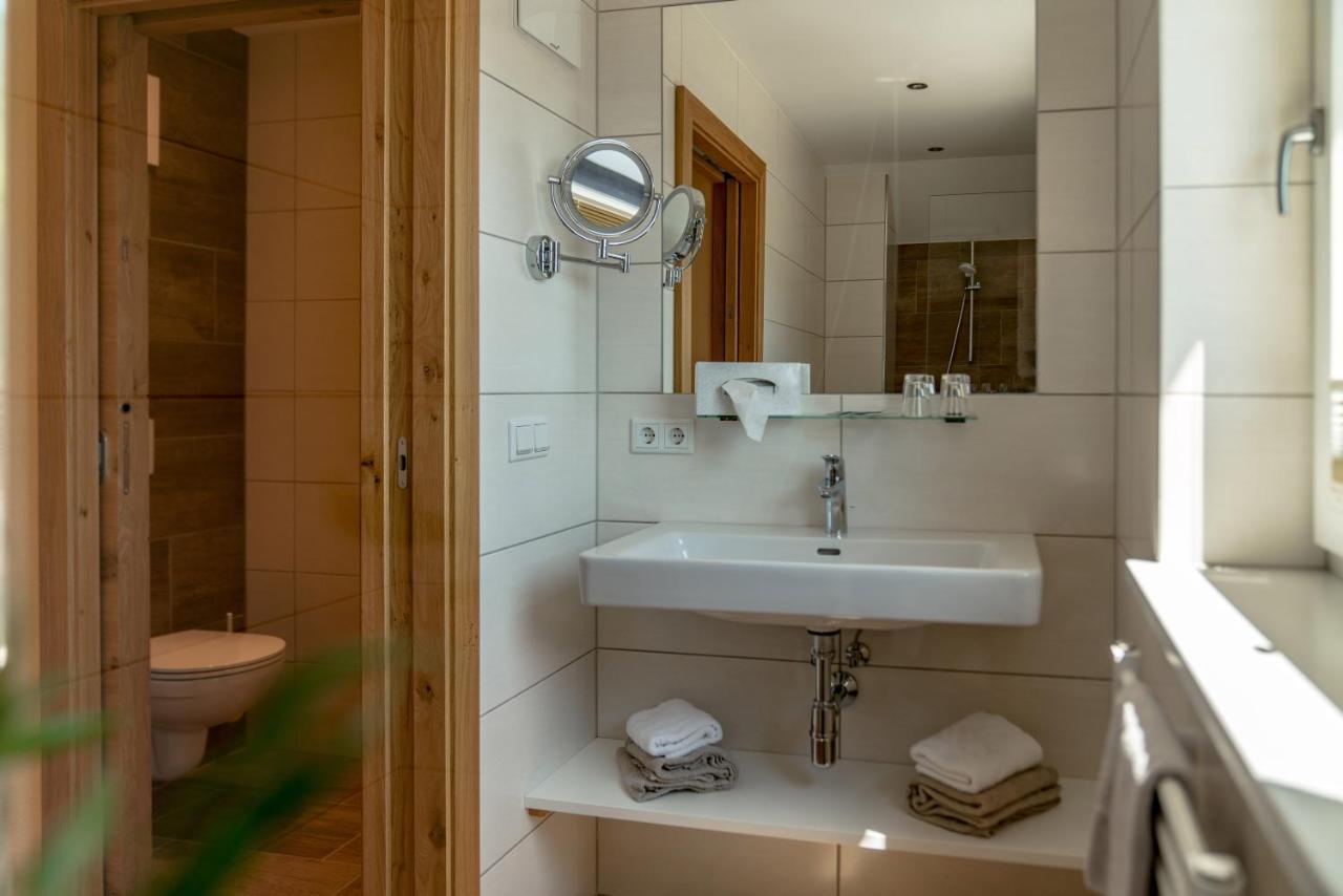 Hotel Die Metzgerstubn ซังคท์มิคาอิลอิมลุงเกา ภายนอก รูปภาพ