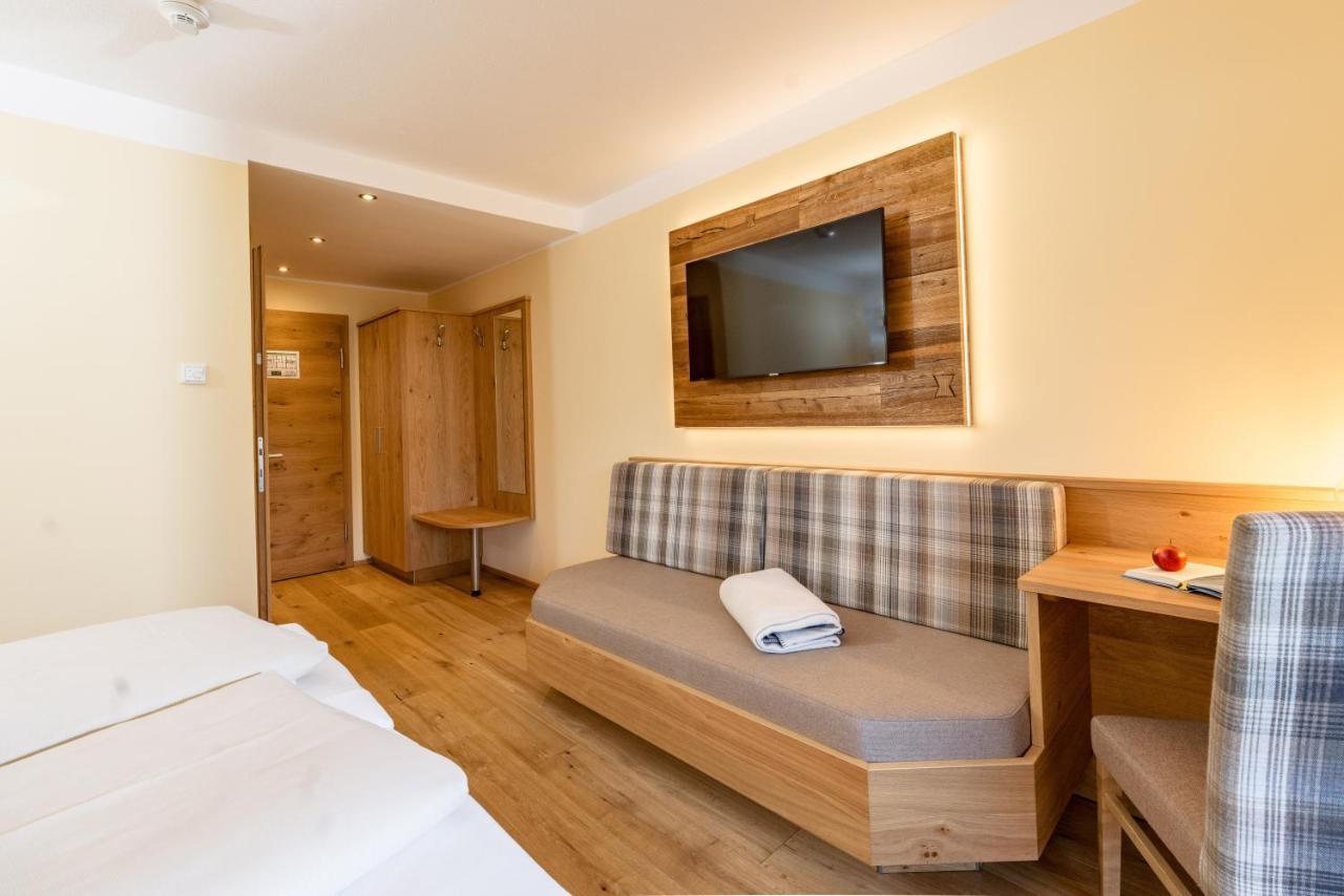 Hotel Die Metzgerstubn ซังคท์มิคาอิลอิมลุงเกา ภายนอก รูปภาพ